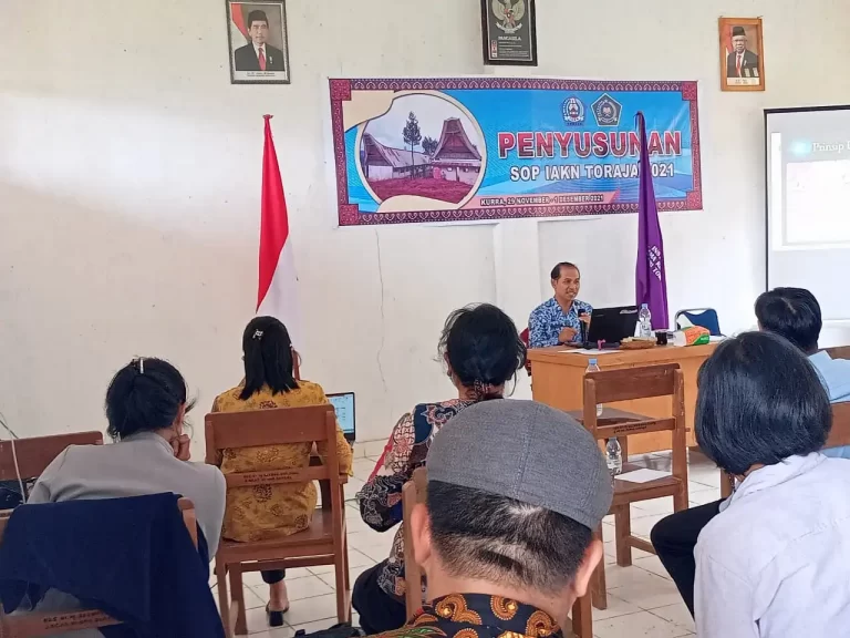 Workshop Penyusunan SOP IAKN Toraja 2021