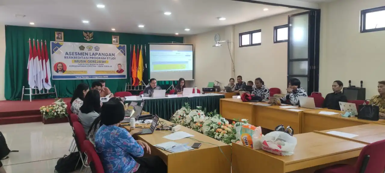 You are currently viewing “Prodi S1 Musik Gerejawi IAKN Toraja Raih Akreditasi ‘Baik Sekali’, Bukti Peningkatan Mutu Berkelanjutan”